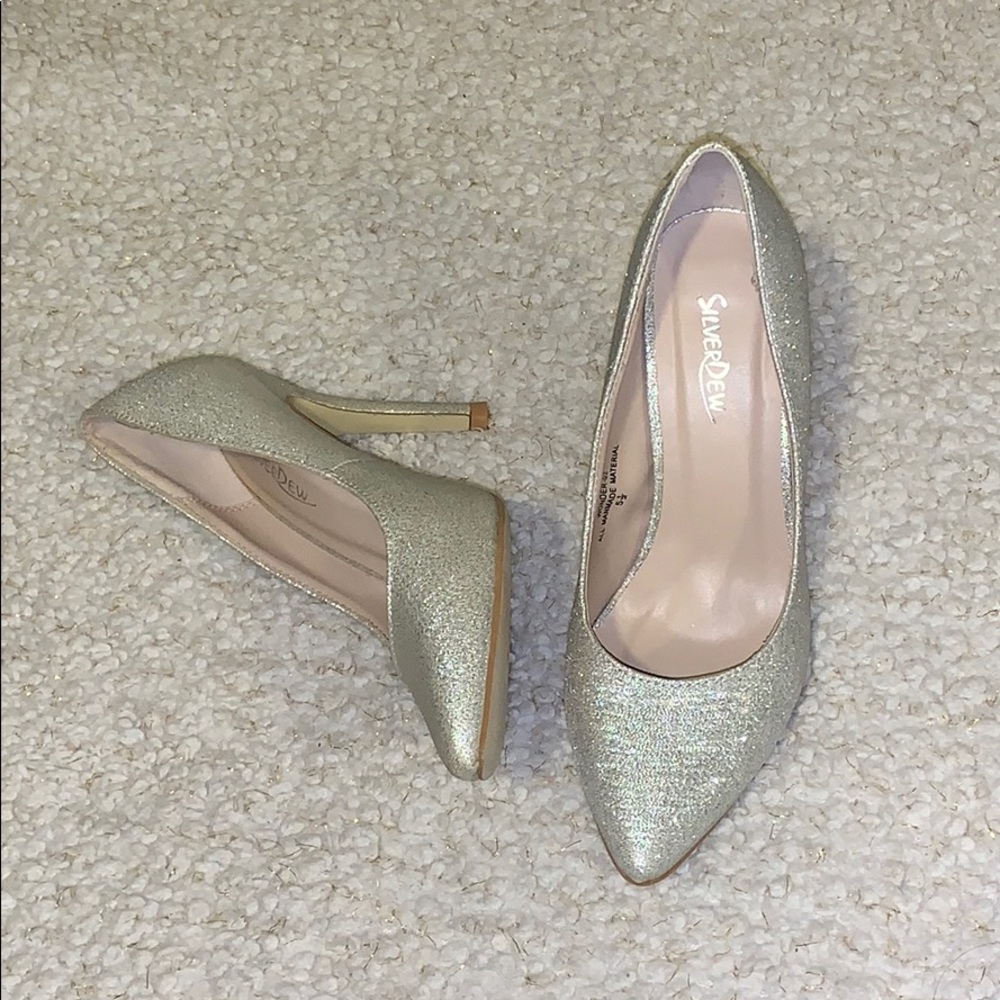 Heels - Picture 2 of 2